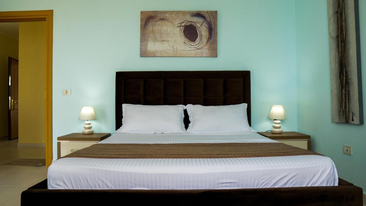 Eka Luxury Apartments ดูร์เรส ภายนอก รูปภาพ