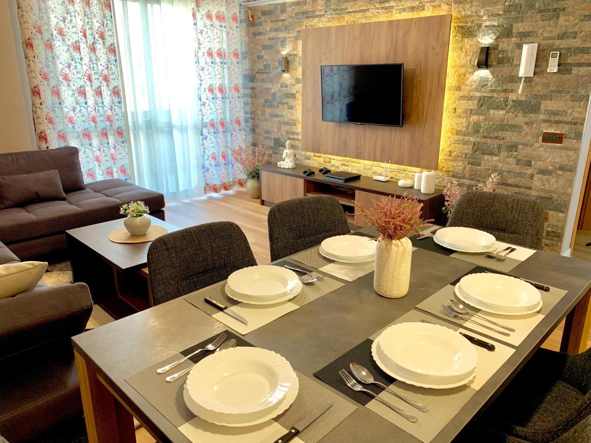 Eka Luxury Apartments ดูร์เรส ภายนอก รูปภาพ
