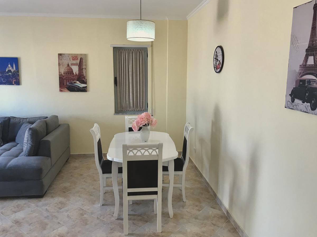 Eka Luxury Apartments ดูร์เรส ภายนอก รูปภาพ